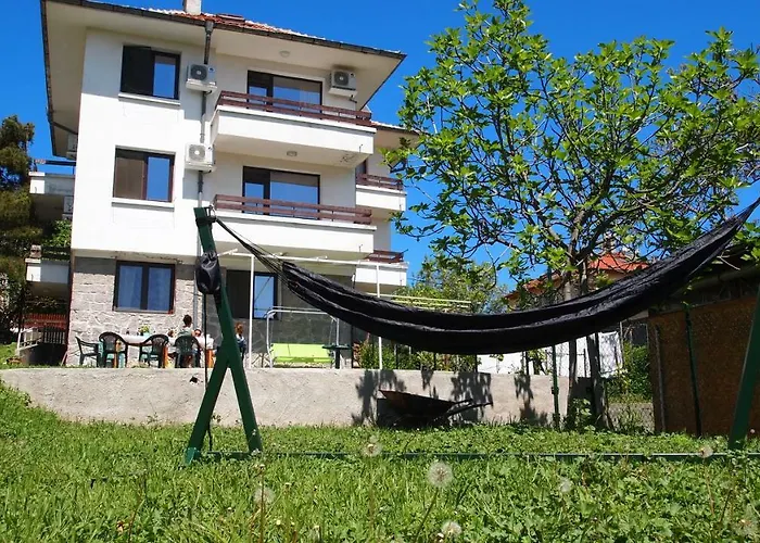 Villa Burkopolis